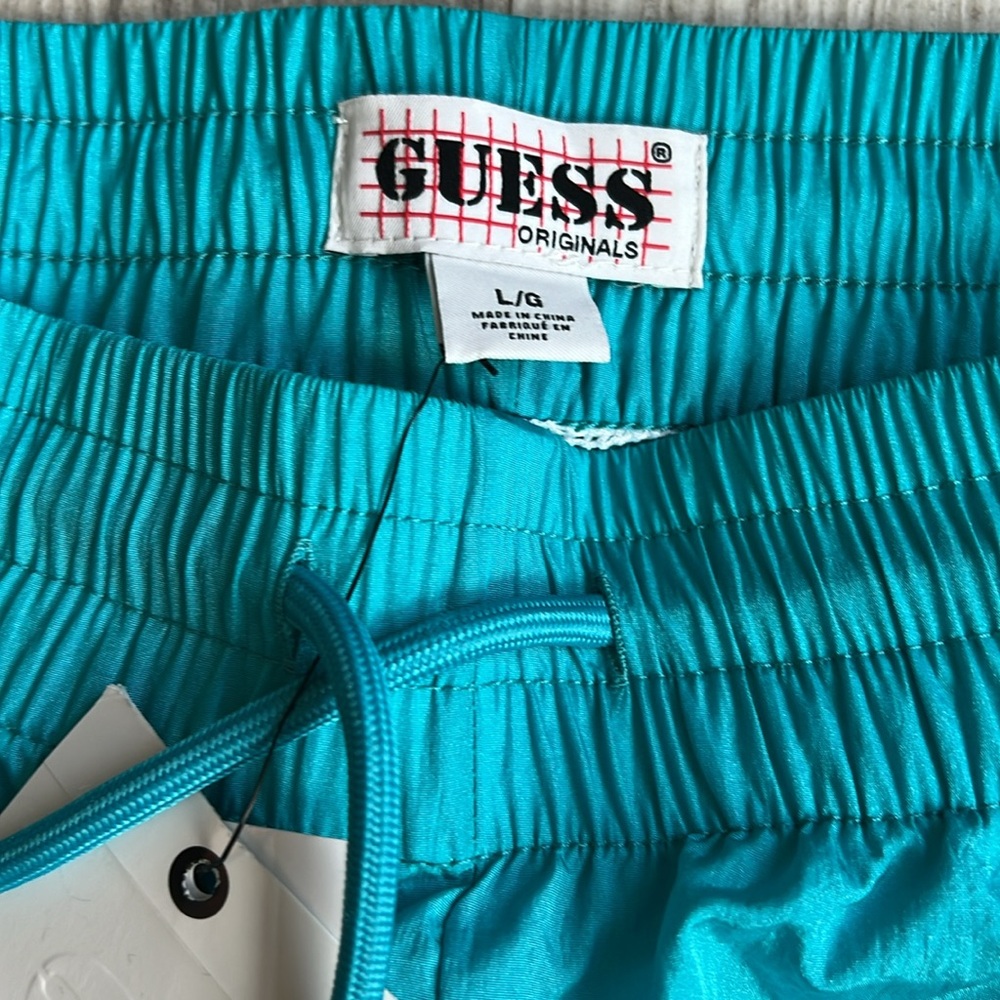 GUESS Men's Go Patch Shorts in Paraiso Blue Size Large 36-38‎ NWT